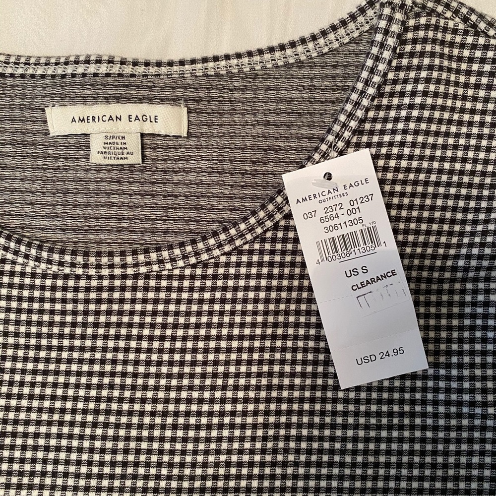 Plaid/Checkered Top - Picture 2 of 3